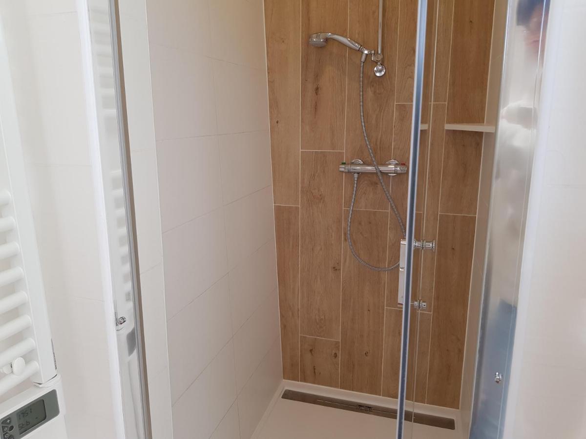 Gites De La Croisee Des Chemins - Piscine Chauffee - Spa, Hammam Et Sauna Izeaux 外观 照片